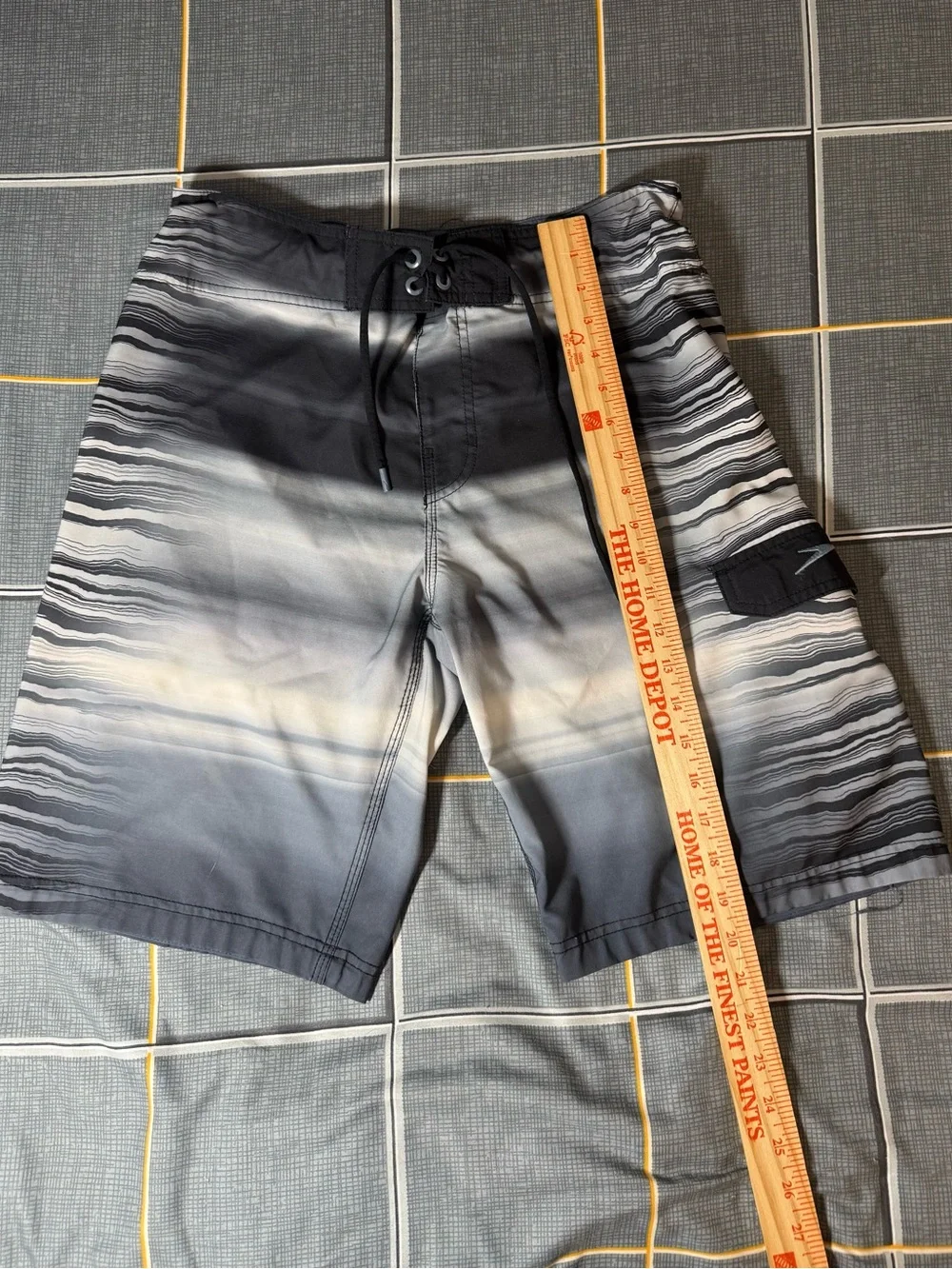 ☀️🖤Speedo Men's Gray Gradient Swim Boardshorts - Modern Swimwear Size 32